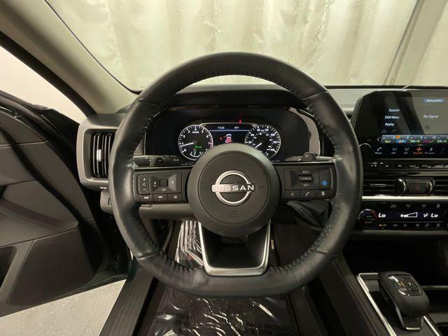 2024 Nissan Pathfinder SL 4WD