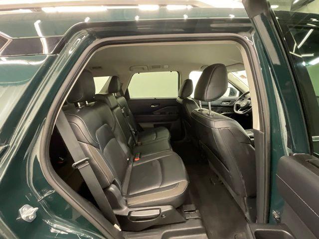 2024 Nissan Pathfinder SL 4WD