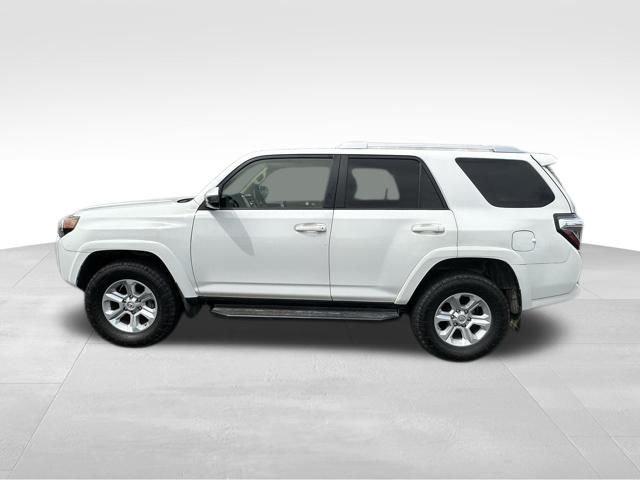 2016 Toyota 4Runner SR5 2016 Toyota 4Runner SR5