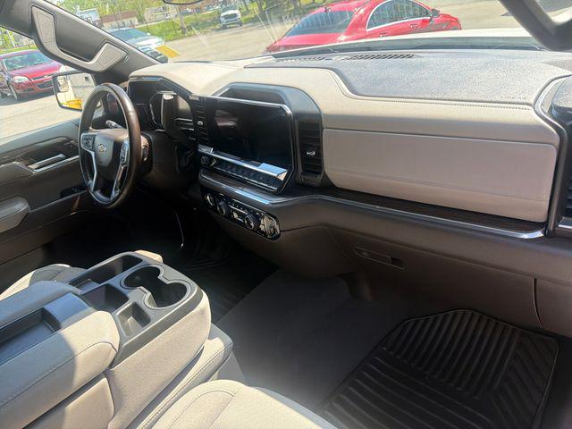 2024 Chevrolet Silverado 1500 4WD Crew Cab Short Bed LT