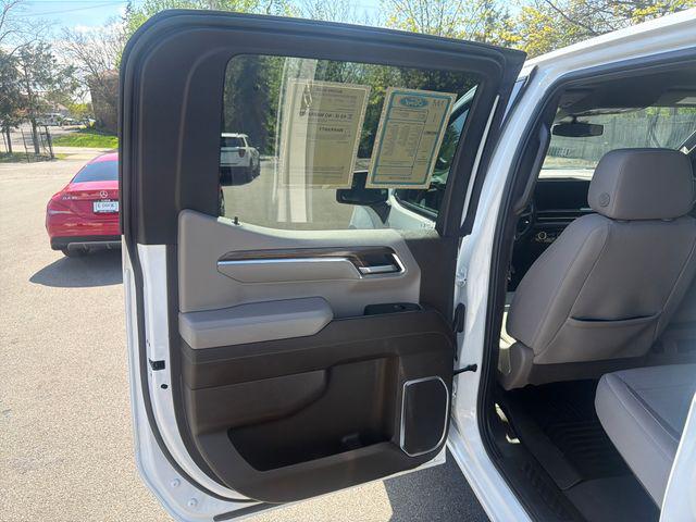 2024 Chevrolet Silverado 1500 4WD Crew Cab Short Bed LT