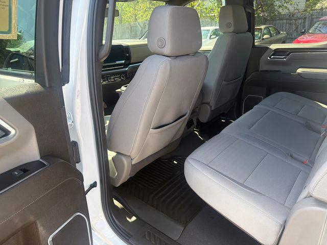 2024 Chevrolet Silverado 1500 4WD Crew Cab Short Bed LT