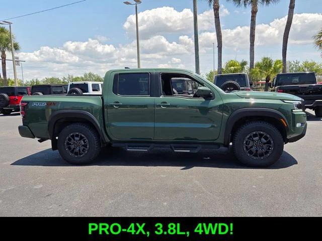 2023 Nissan Frontier Crew Cab PRO-4X 4x4