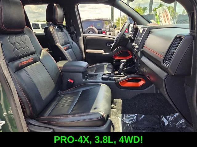 2023 Nissan Frontier Crew Cab PRO-4X 4x4