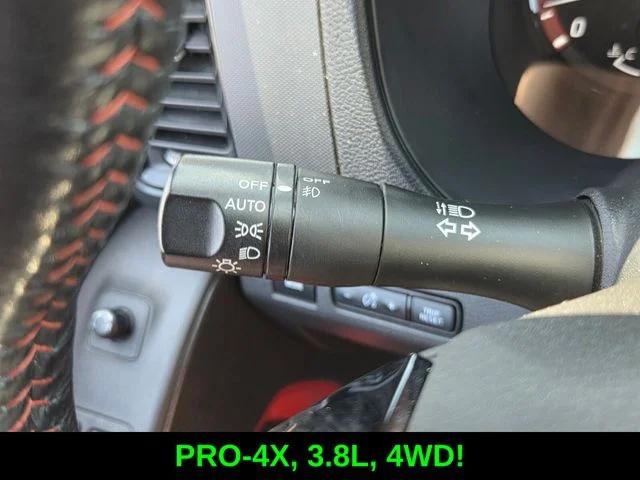 2023 Nissan Frontier Crew Cab PRO-4X 4x4