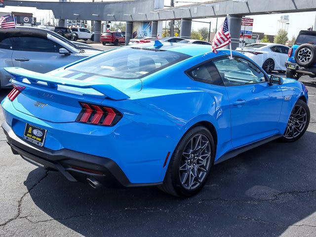 2025 Ford Mustang GT Premium Fastback