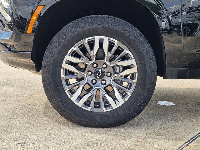 2025 Chevrolet Suburban 4WD Z71