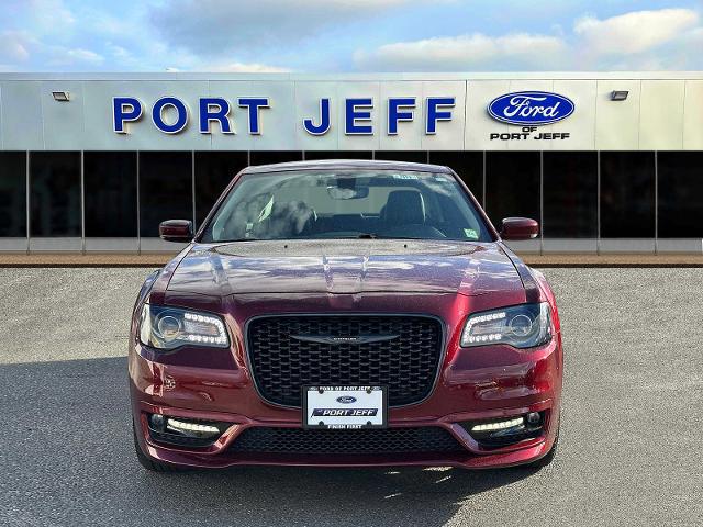 2023 Chrysler 300 Touring L