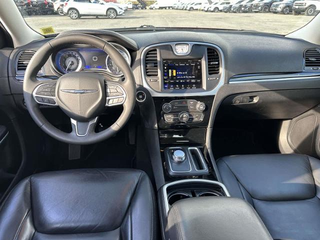 2023 Chrysler 300 Touring L
