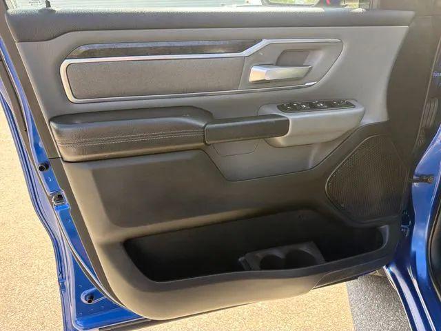 2019 Ram 1500 Big Horn/Lone Star Crew Cab 4x4 5'7" Box