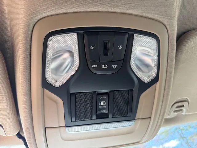2019 Ram 1500 Big Horn/Lone Star Crew Cab 4x4 5'7" Box
