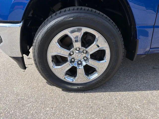 2019 Ram 1500 Big Horn/Lone Star Crew Cab 4x4 5'7" Box