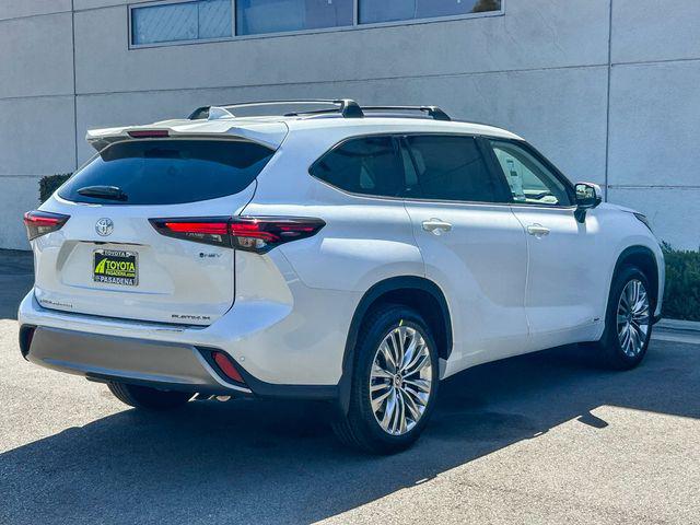 2026 Toyota Highlander Hybrid Platinum