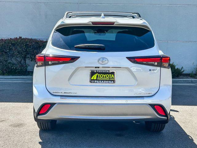 2026 Toyota Highlander Hybrid Platinum