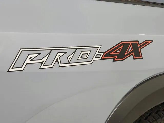 2024 Nissan Frontier Crew Cab PRO-4X 4x4