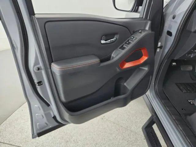 2024 Nissan Frontier Crew Cab PRO-4X 4x4