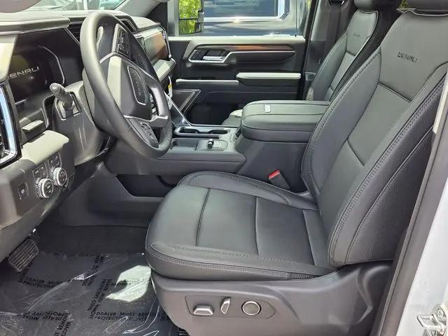 2026 GMC Sierra 2500HD Crew Cab, Standard Bed, Denali, 4WD