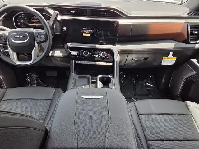 2026 GMC Sierra 2500HD Crew Cab, Standard Bed, Denali, 4WD