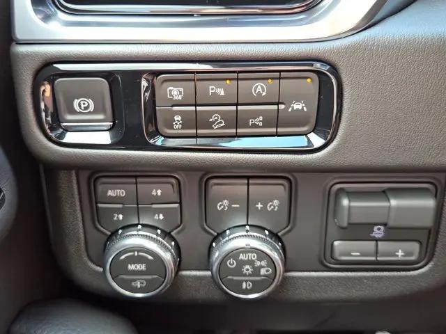 2026 GMC Yukon XL 4WD Denali