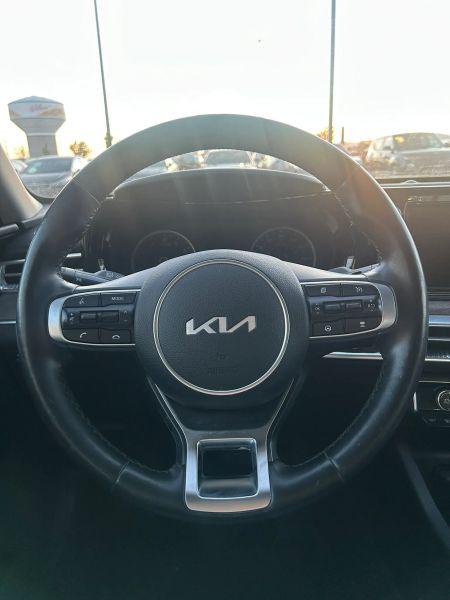 2022 Kia K5 EX
