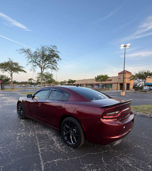 2020 Dodge Charger SXT RWD