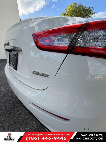 2018 Maserati Ghibli Base