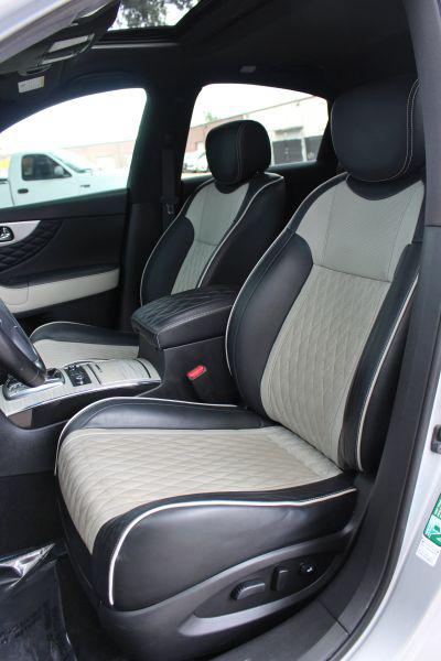 2017 INFINITI QX70 3.7