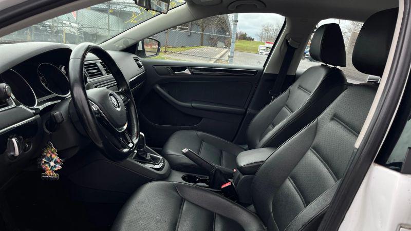 2017 Volkswagen Jetta 1.8T SEL