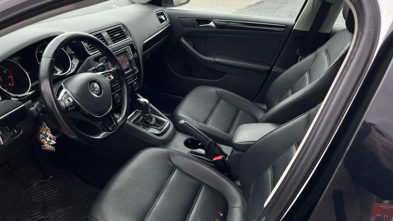 2017 Volkswagen Jetta 1.8T SEL