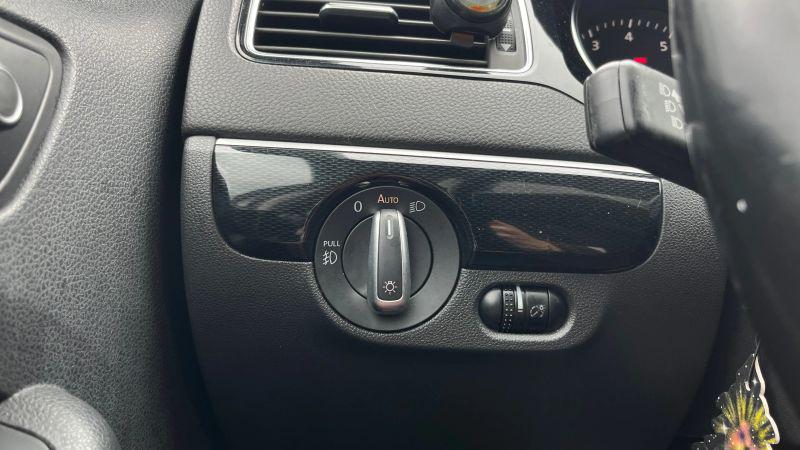 2017 Volkswagen Jetta 1.8T SEL