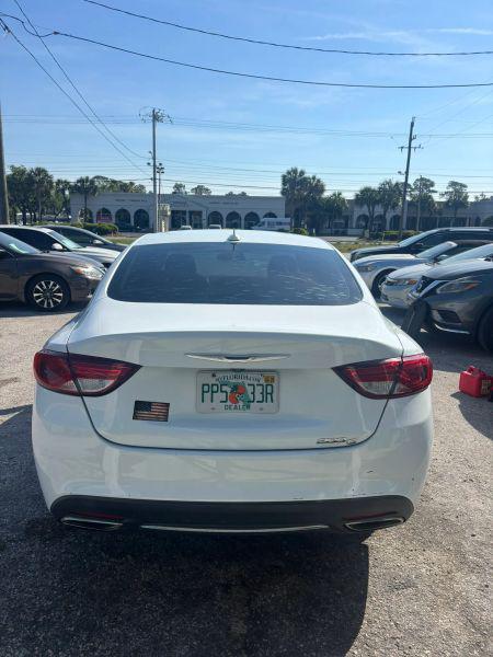 2015 Chrysler 200 C