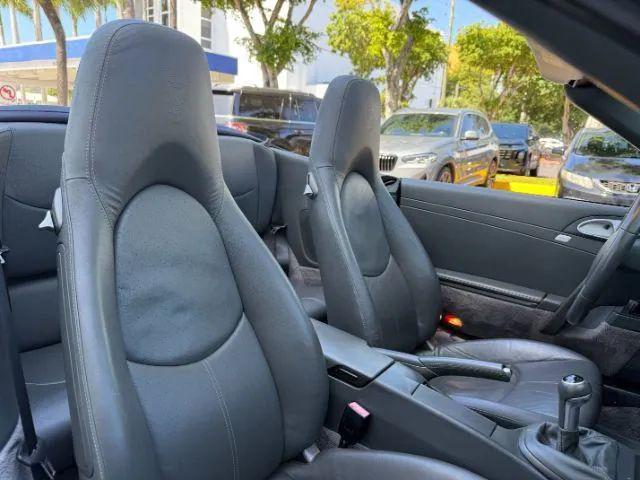 2005 Porsche 911 Carrera