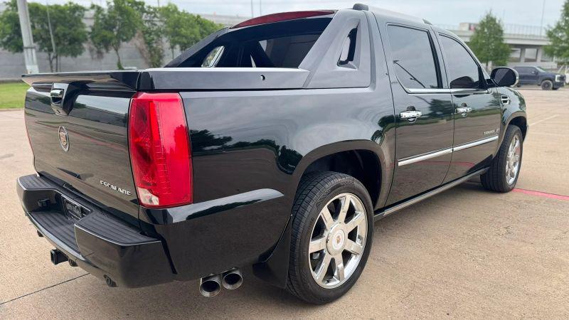 2013 Cadillac Escalade EXT Premium