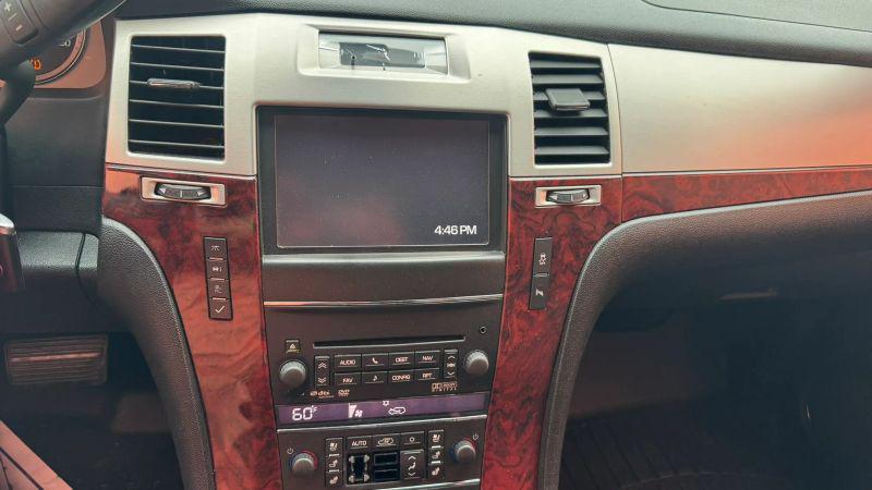 2013 Cadillac Escalade EXT Premium