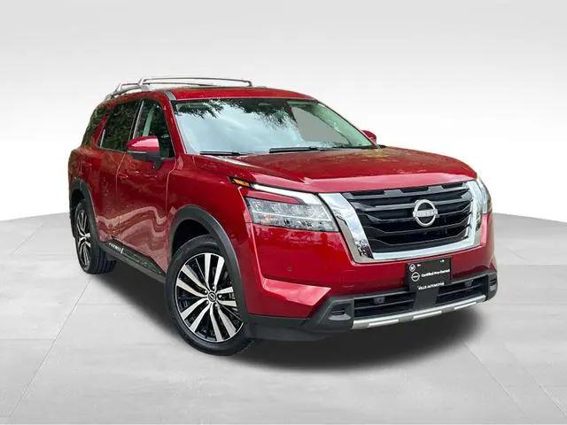 2023 Nissan Pathfinder Platinum 4WD for sale in Des Moines, IA