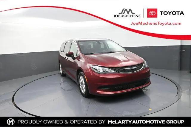 2022 Chrysler Voyager LX for sale in Columbia, MO
