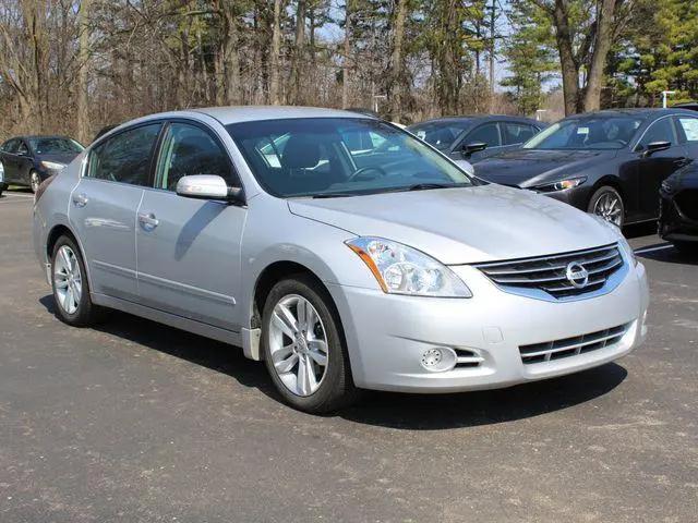 2011 Nissan Altima 3.5 SR for sale in Ann Arbor, MI
