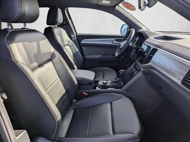 2022 Volkswagen Atlas Cross Sport 3.6L V6 SE w/Technology