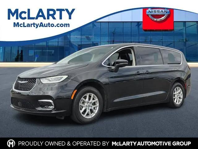 2023 Chrysler Pacifica Touring L for sale in Benton, AR
