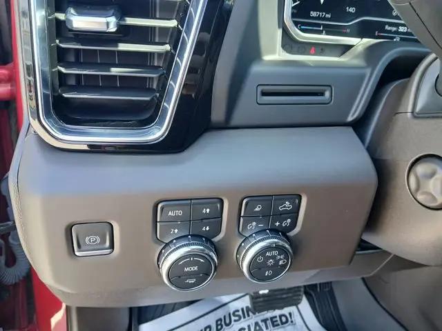2023 GMC Sierra 1500 4WD Crew Cab Standard Box Denali