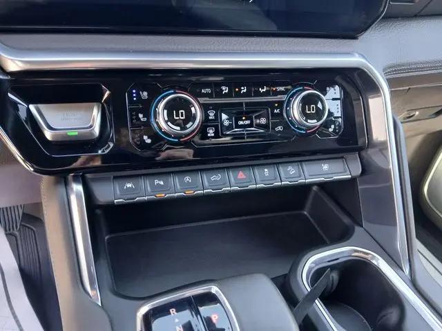 2023 GMC Sierra 1500 4WD Crew Cab Standard Box Denali