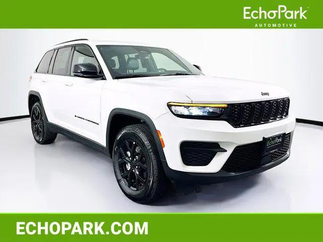 2025 Jeep Grand Cherokee Altitude 4x4 for sale in San Antonio, TX