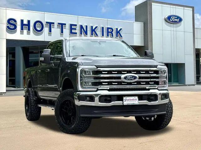 2025 Ford F-250 LARIAT for sale in Granbury, TX