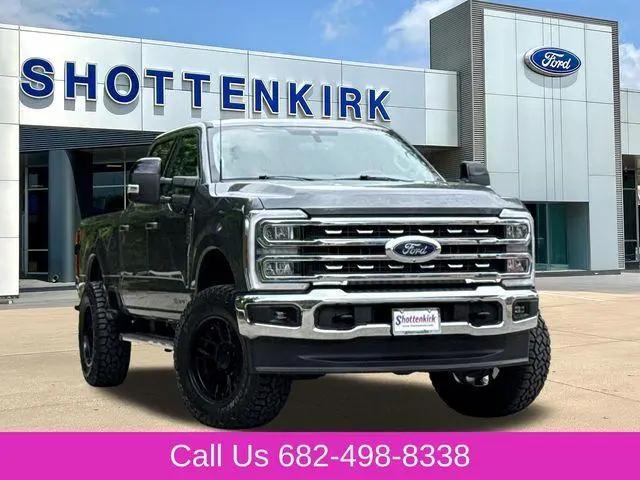 2025 Ford F-250 LARIAT for sale in Granbury, TX