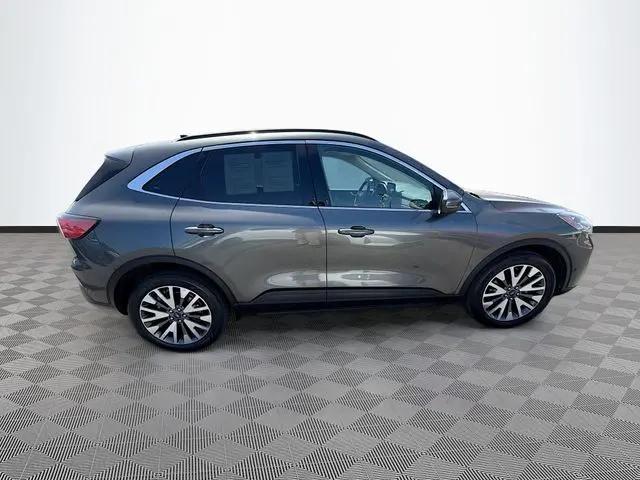 2020 Ford Escape Titanium