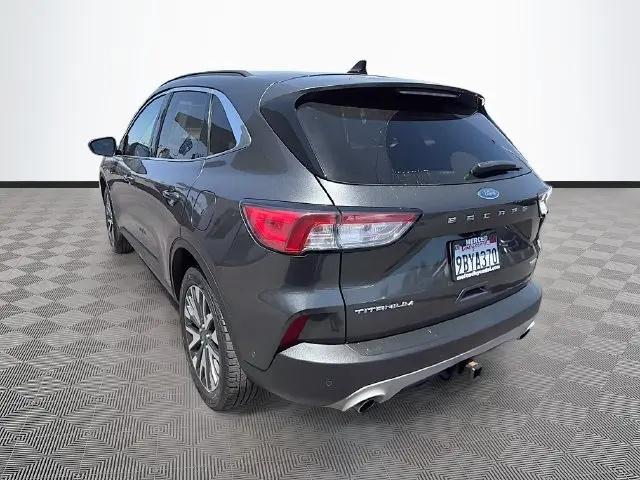 2020 Ford Escape Titanium