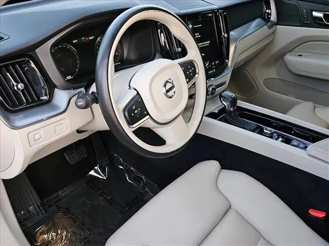 2019 Volvo XC60 T5 Momentum
