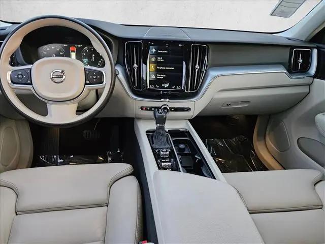 2019 Volvo XC60 T5 Momentum
