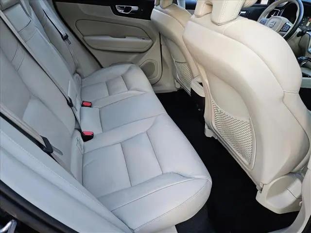 2019 Volvo XC60 T5 Momentum