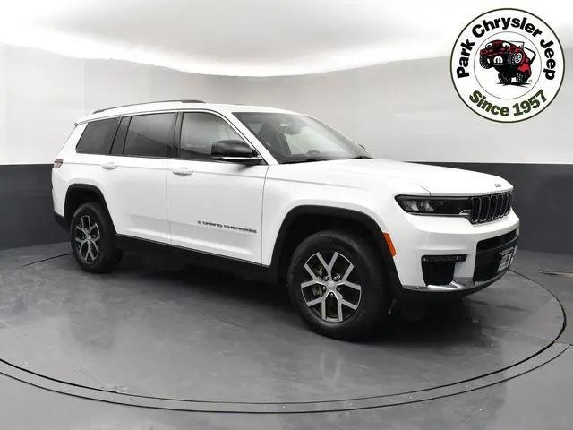 2023 Jeep Grand Cherokee L Limited 4x4 for sale in Burnsville, MN